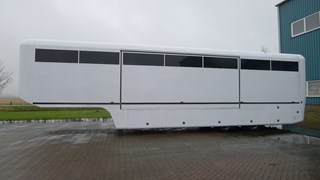 www.ligthart-mobile.nl Tel + 31 224 571201