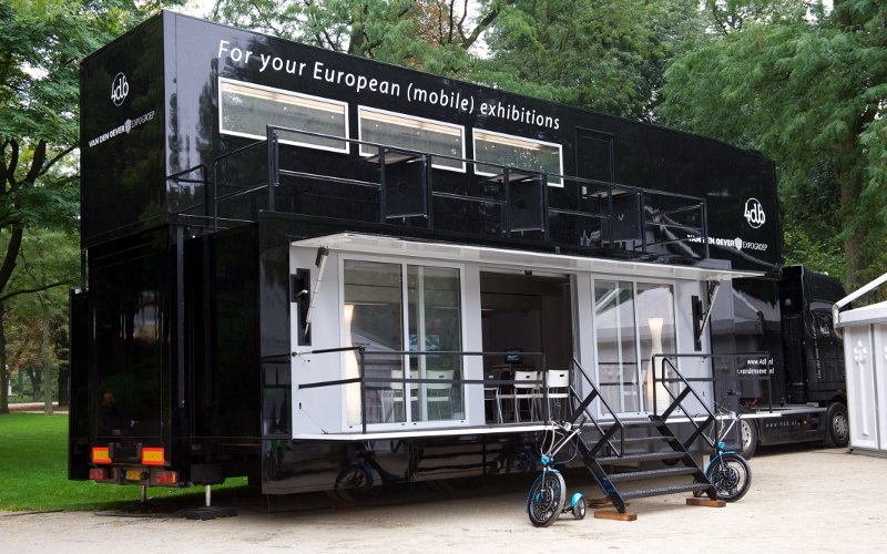 Ligthart dubbeldeks trailers voor promotie, voor instructie, als commando ruimte enz......